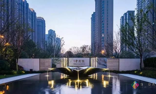 可借鑒的景觀設計中的雕塑案例哪里有？