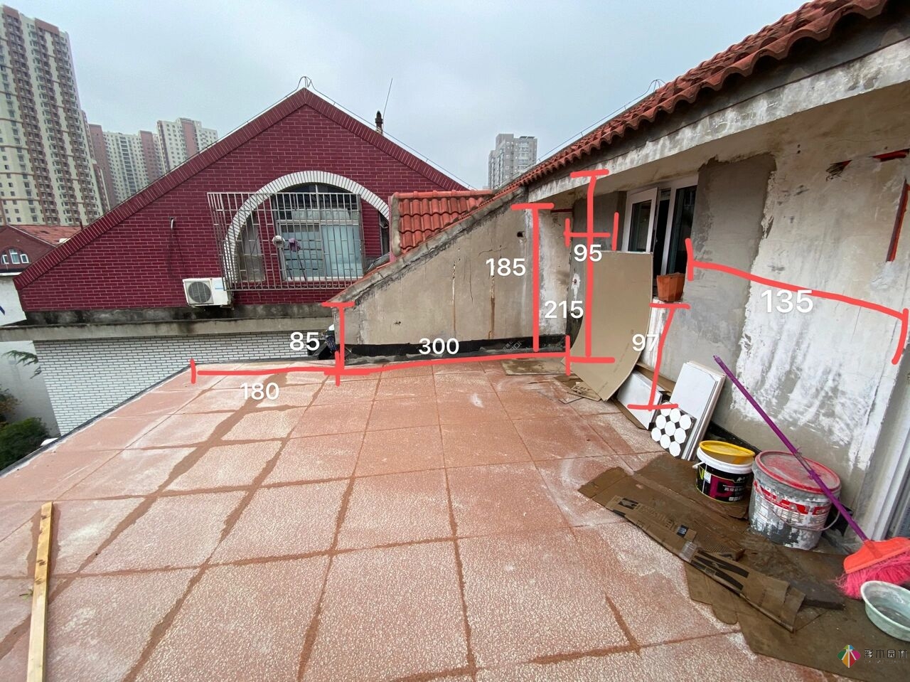 30㎡屋頂露臺的改造，曾經被忽視的破閣樓，在宮崎駿其人變